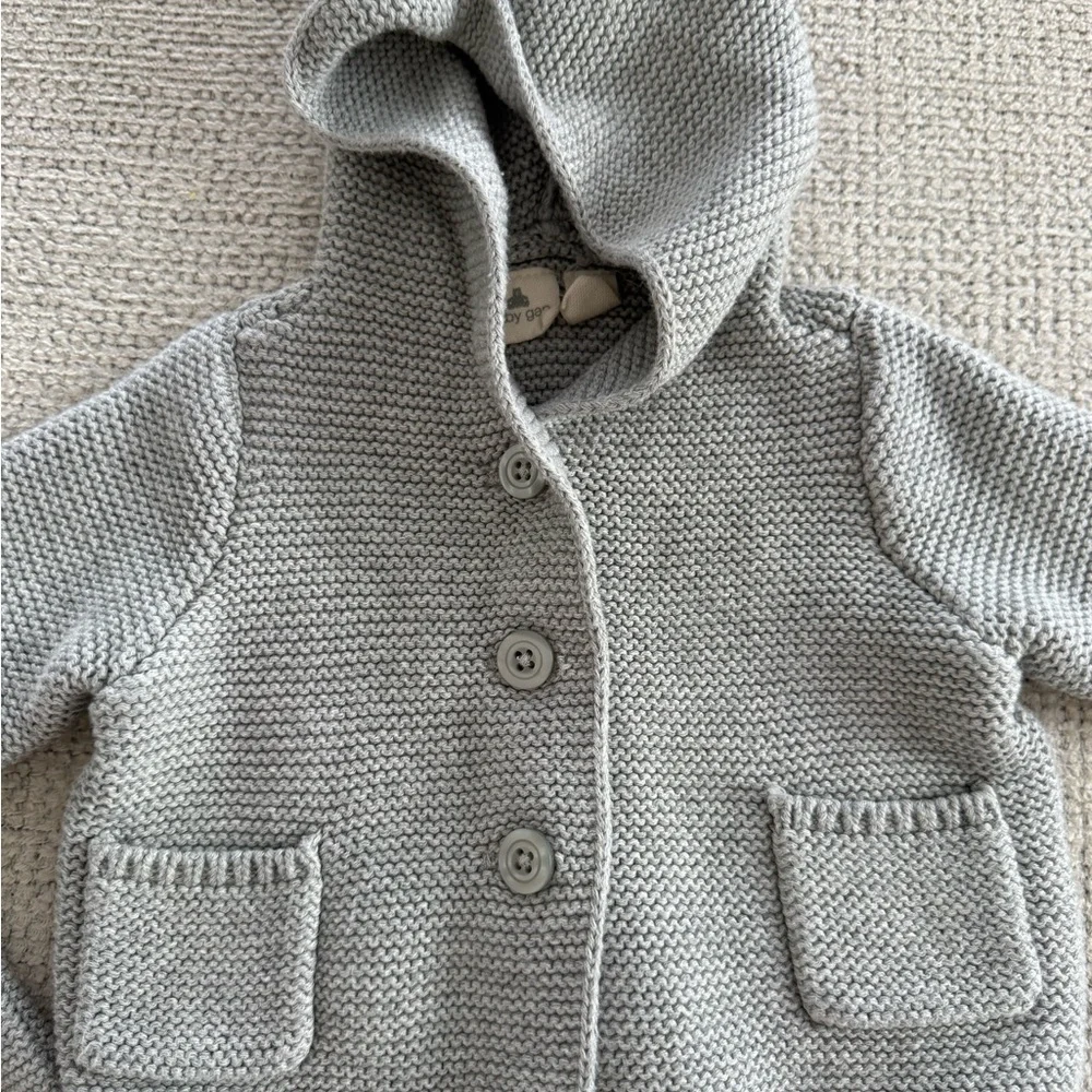 GAP Baby Gray Knit Hoodie Outfit - Picture 4 of 6